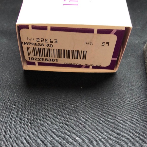 Lia Sophia earrings - Picture 3 of 3